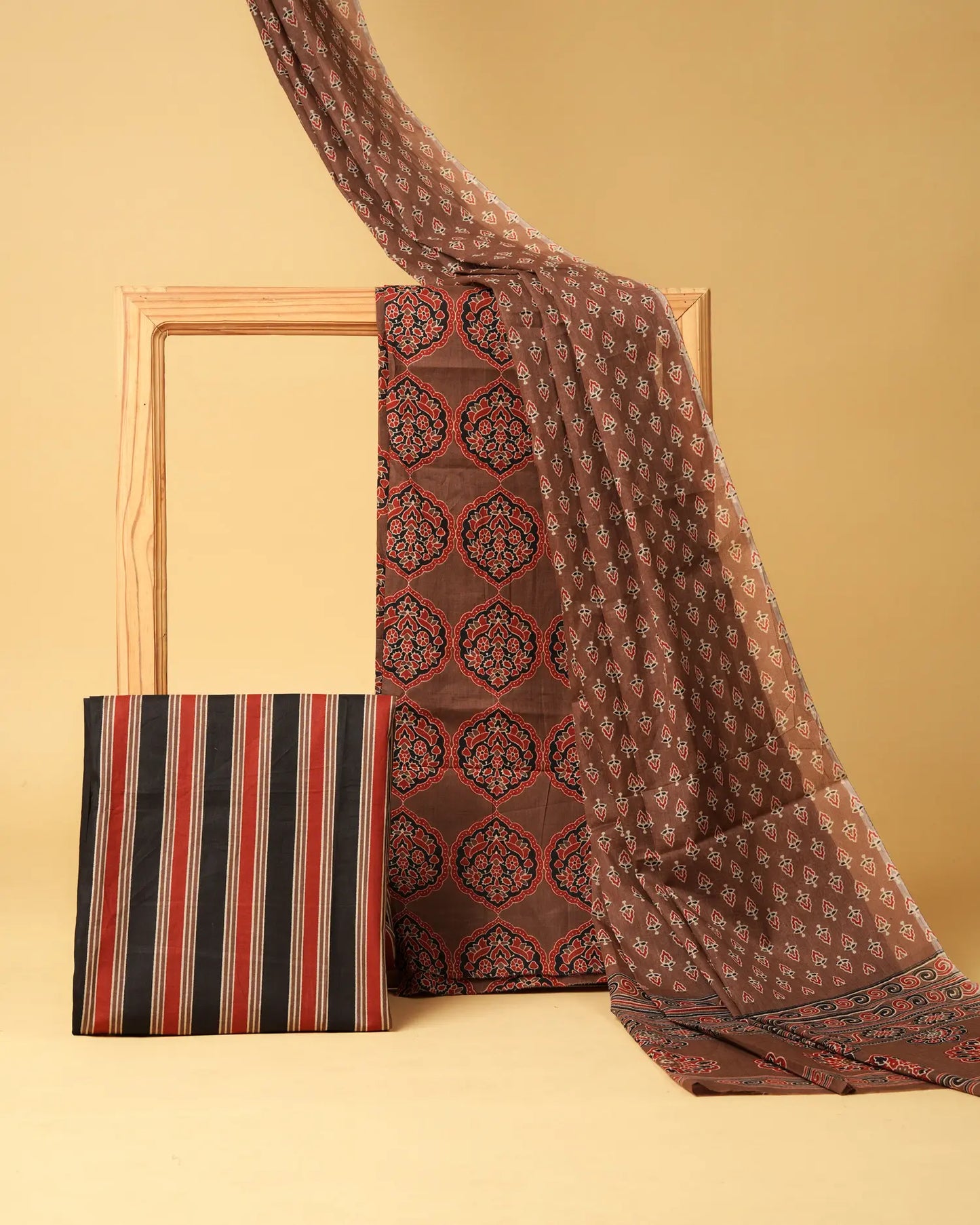 Mridula - Unstiched salwar suit material