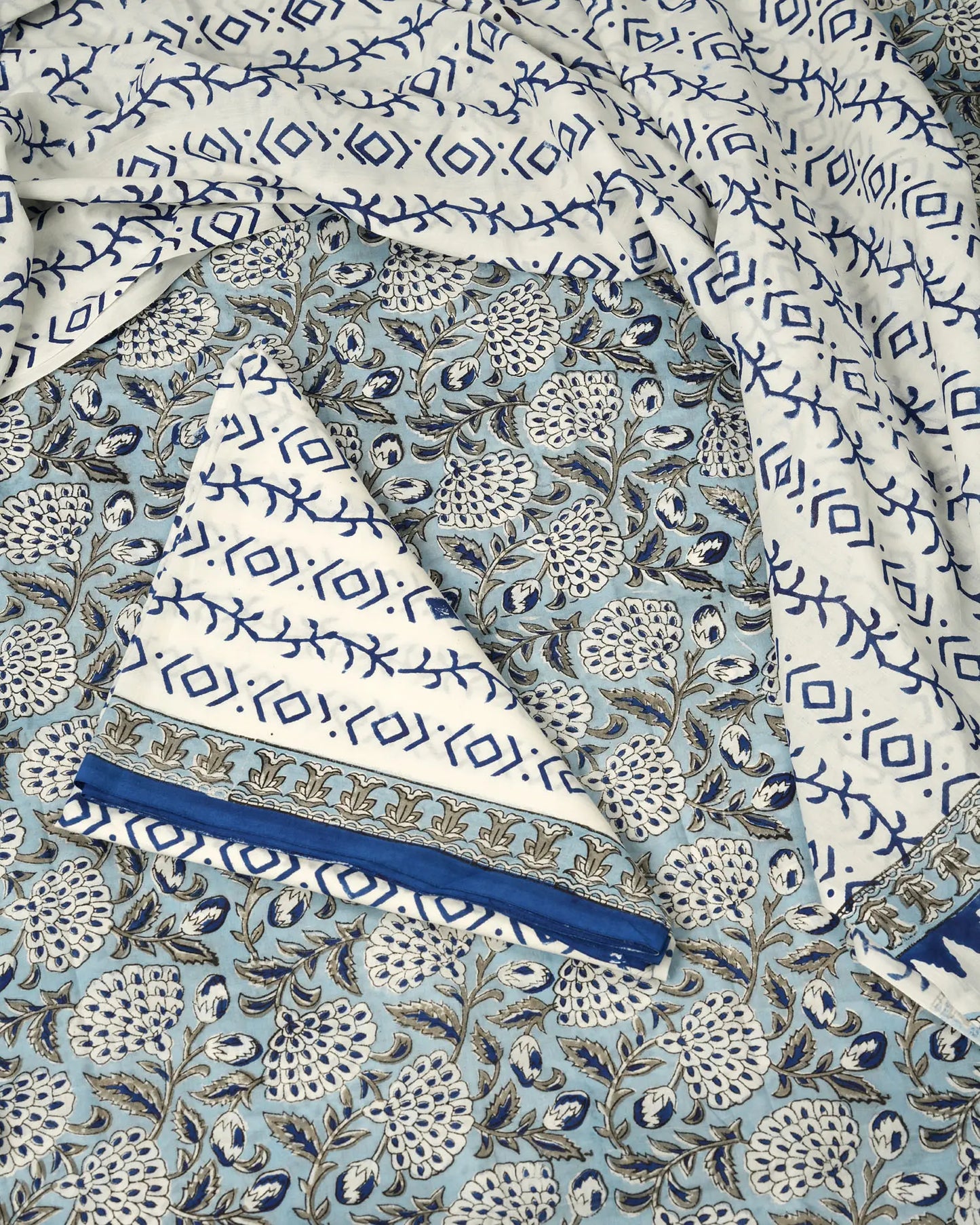 Neelakshi - Unstiched salwar suit material
