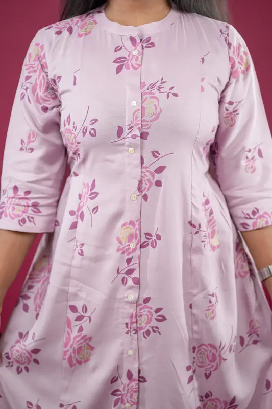 Beautiful lavender coloured mandarin collar a line Rayon Kurti.